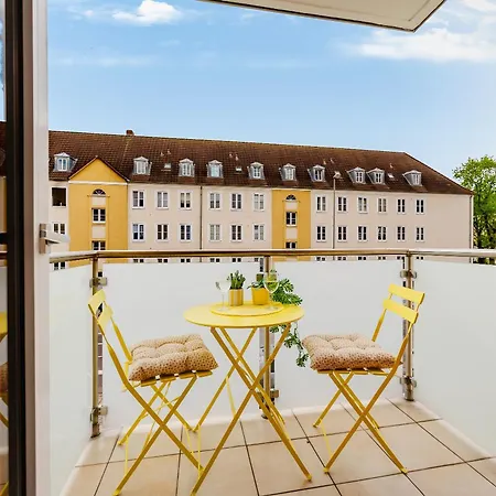 Zentrales Kaefer Apartment, Kueche, Parkplatz, Balkon Wolfsburg