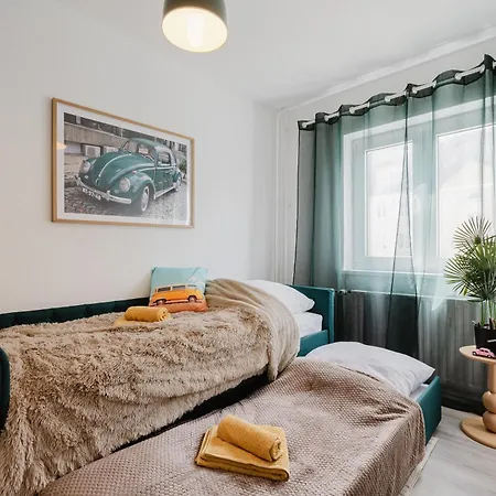 Apartment Zentrales Kaefer Apartment, Kueche, Parkplatz, Balkon