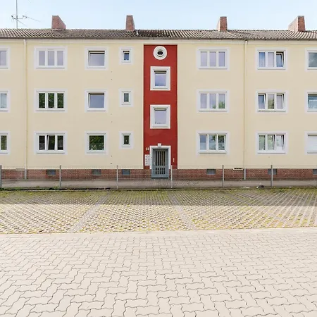 Zentrales Kaefer Apartment, Kueche, Parkplatz, Balkon Apartment Wolfsburg